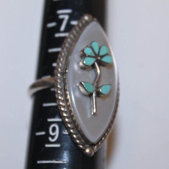 Zuni RL Jewelry - Zuni Turquoise MOP Dishta Floral Ring Signed